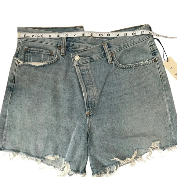 NWT Agolde Criss Cross Short in Wash: Symbol - Picture 8 of 9